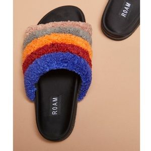 ROAM BRITE PILLAR SANDALS